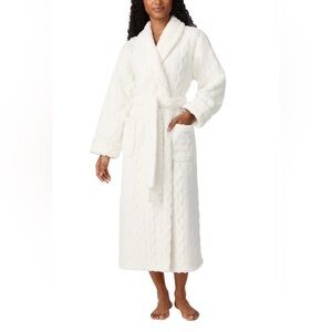 Room Service Elegant Cream Plush Robe